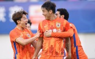 百家乐官方网站-【中超】 吴兴涵郭田雨头球朱挺染红 泰山2比0青岛
